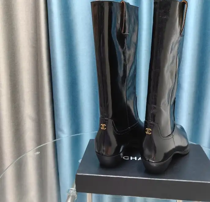 hype Chanel Boots