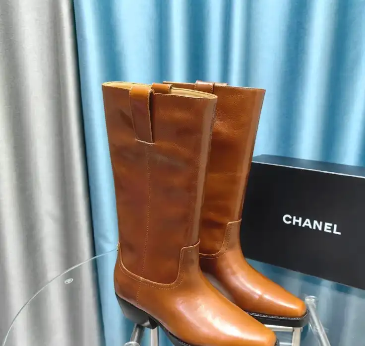 hype Chanel Boots