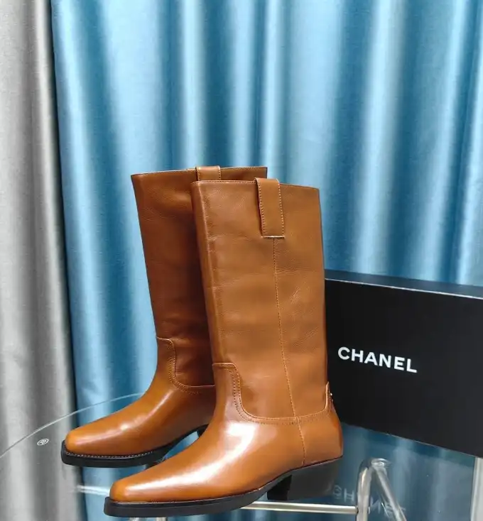 hype Chanel Boots