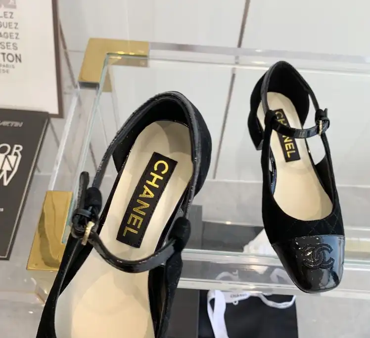 hype Chanel High Heels