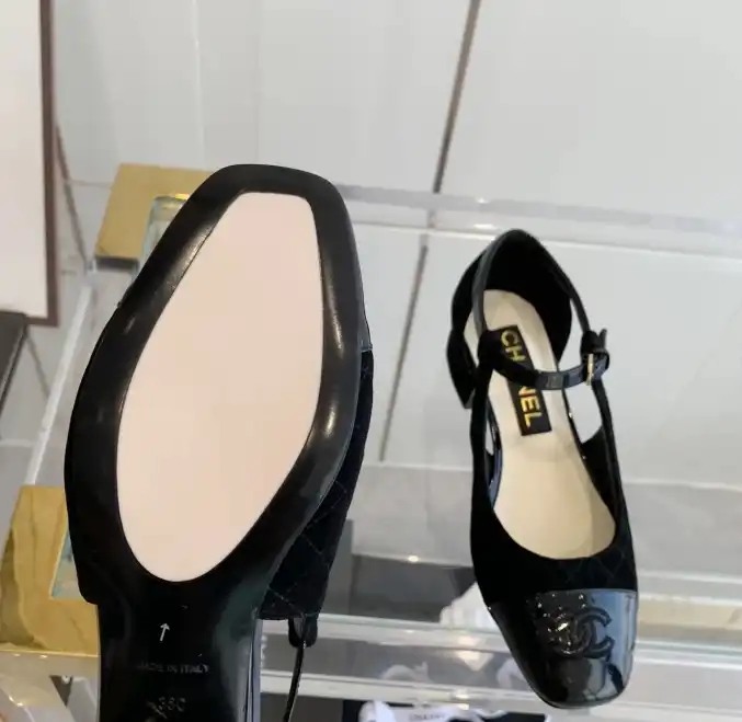 hype Chanel High Heels