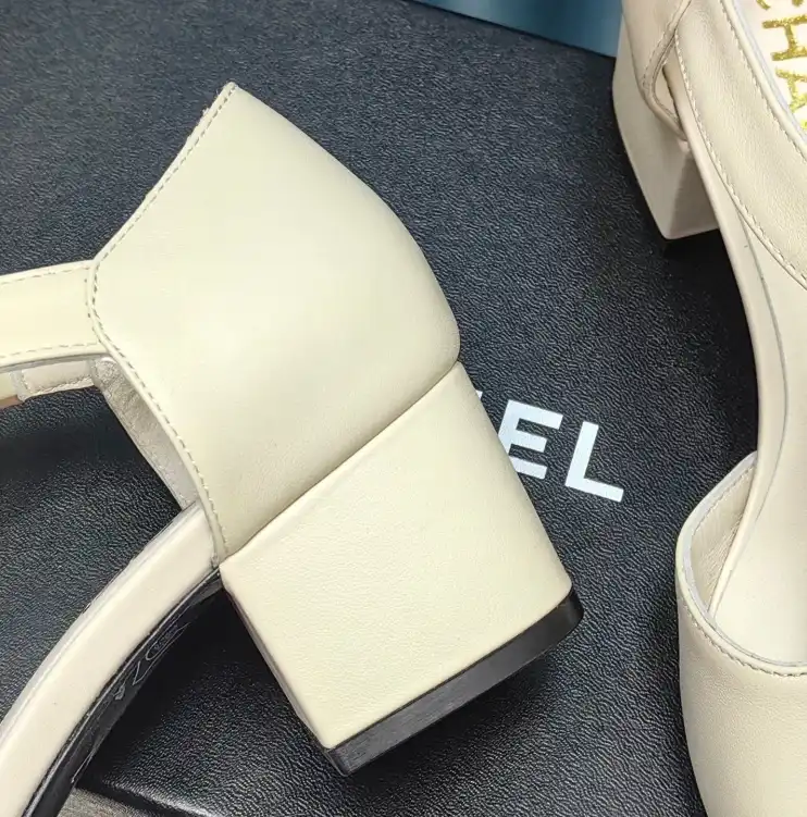 hype Chanel High Heels