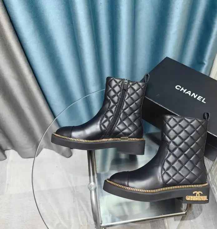 hype Chanel Boots