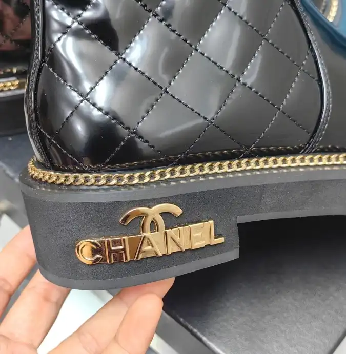 hype Chanel Boots