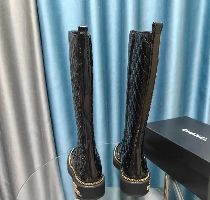 hype Chanel Boots