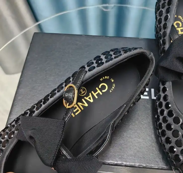 hype Chanel High Heels