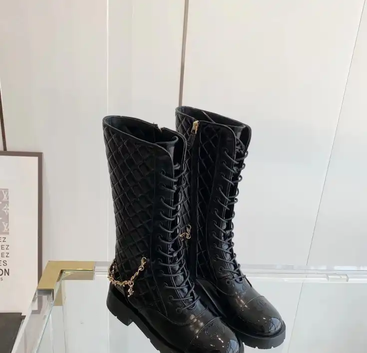 hype Chanel Boots