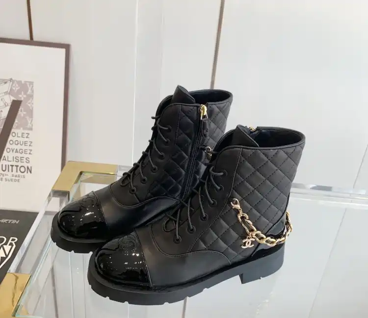 hype Chanel Boots