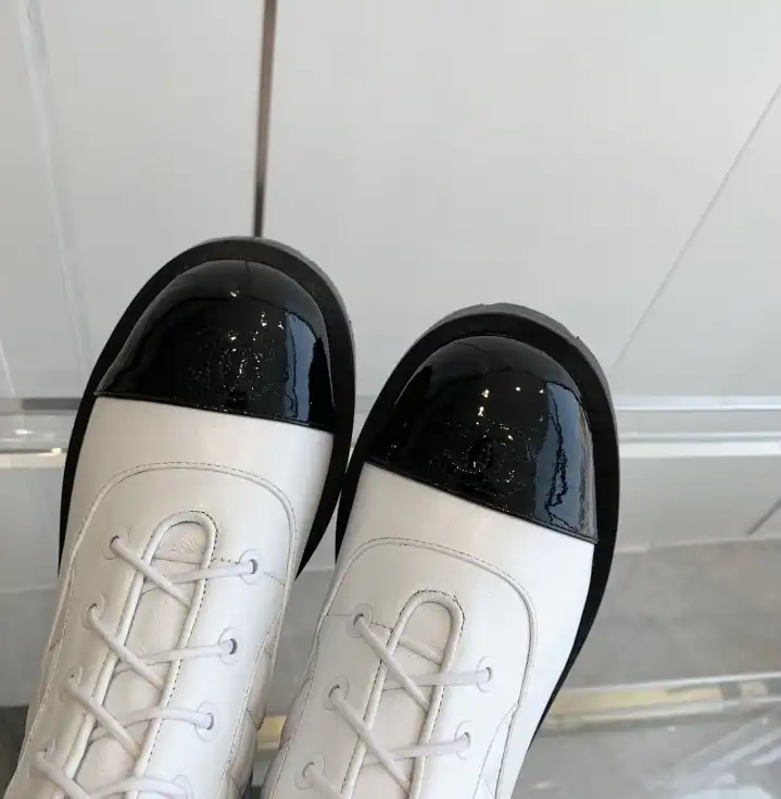 hype Chanel Boots