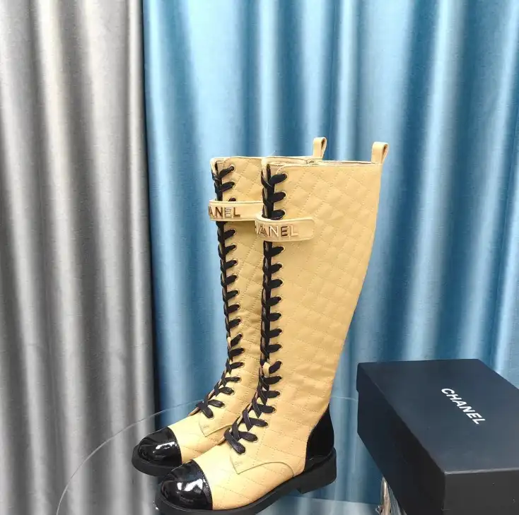 hype Chanel Boots