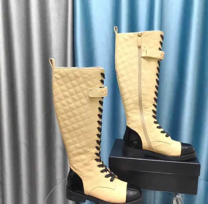 hype Chanel Boots