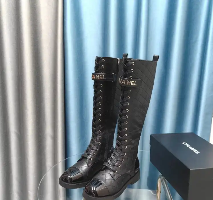 hype Chanel Boots