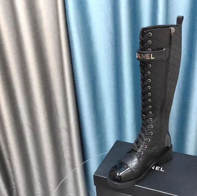 hype Chanel Boots