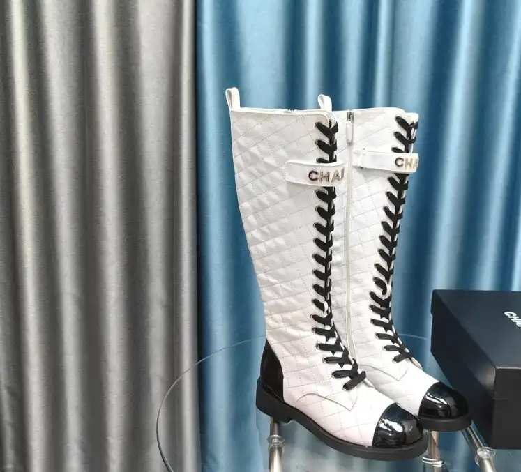 hype Chanel Boots