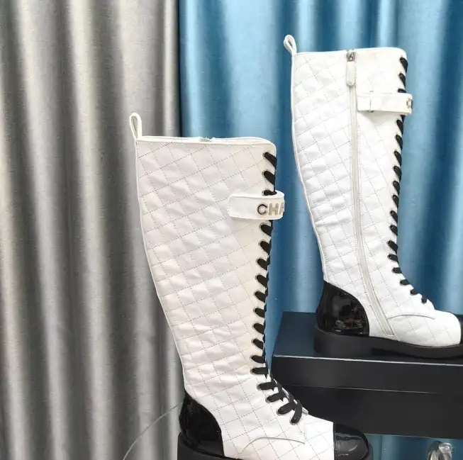 hype Chanel Boots