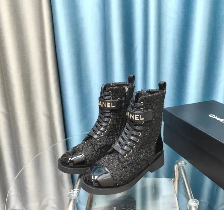 hype Chanel Boots