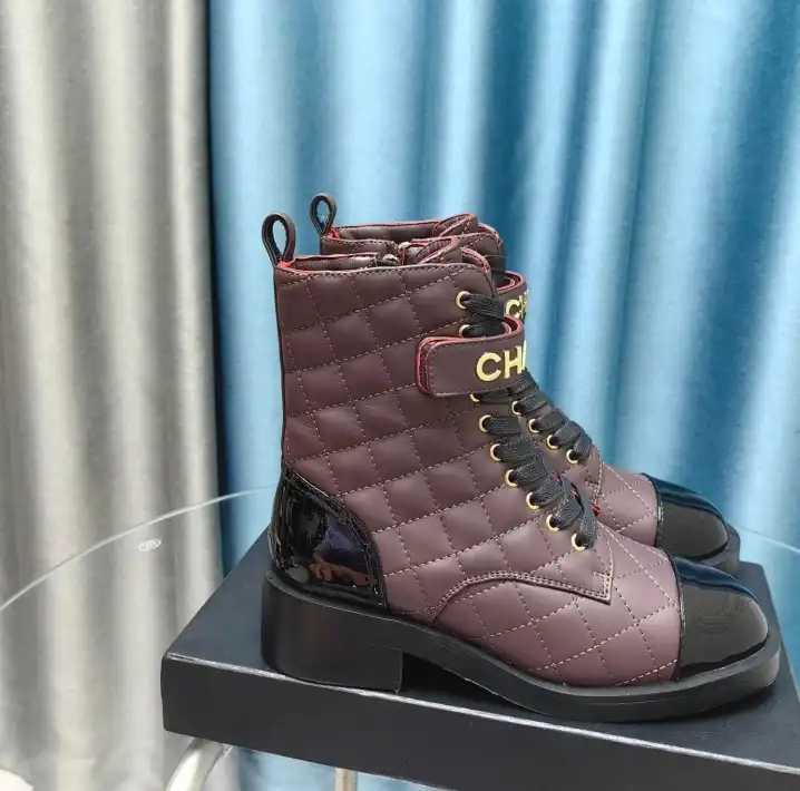 hype Chanel Boots