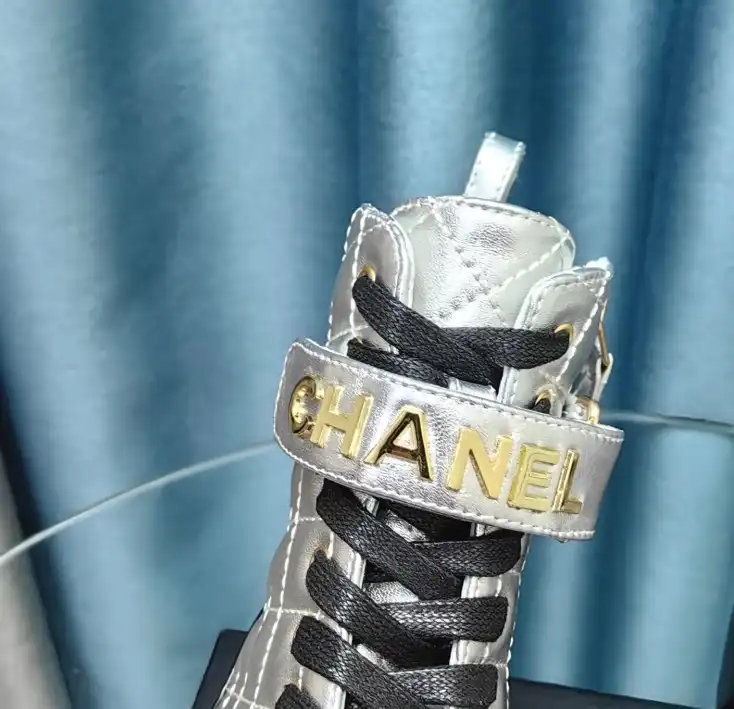 hype Chanel Boots