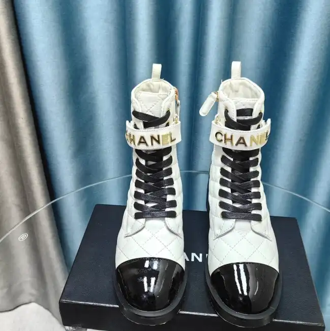 hype Chanel Boots