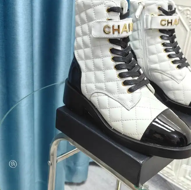 hype Chanel Boots