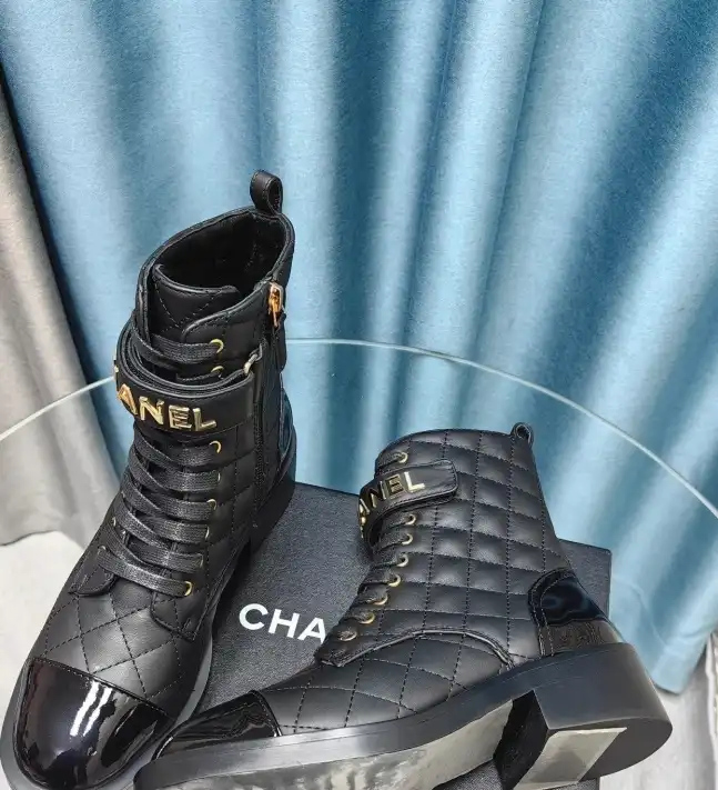 hype Chanel Boots