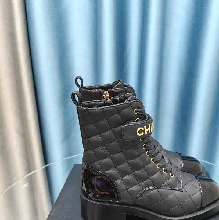 hype Chanel Boots