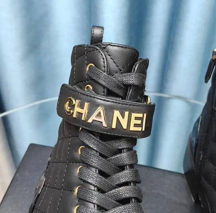 hype Chanel Boots