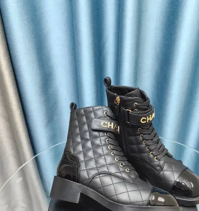 hype Chanel Boots