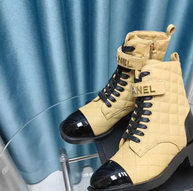 hype Chanel Boots