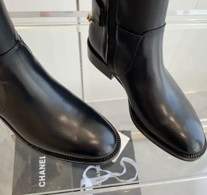 hype Chanel Boots