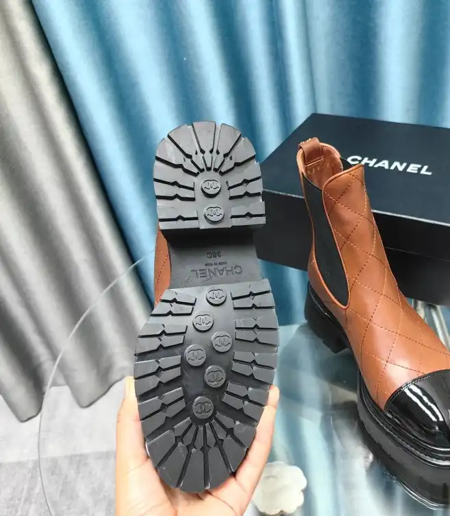 hype Chanel Boots