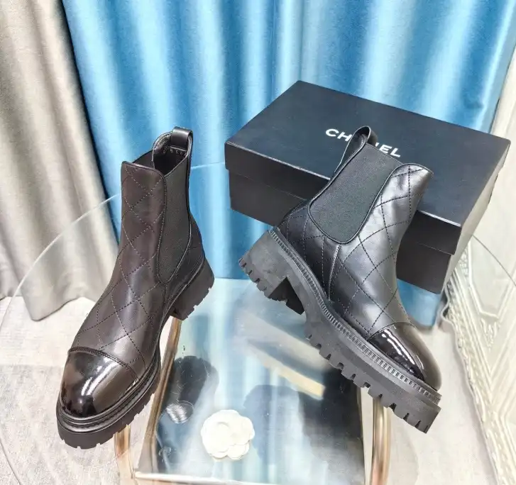 hype Chanel Boots