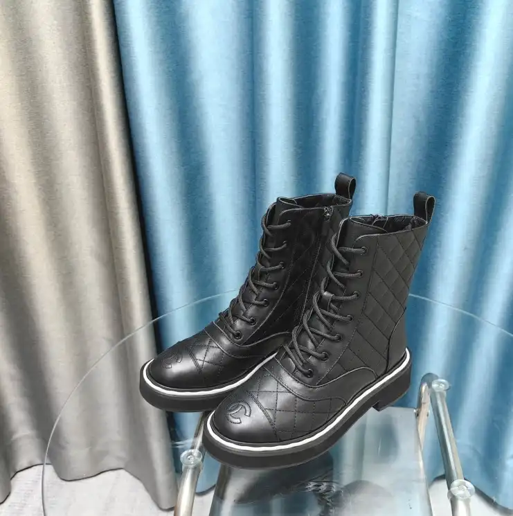 hype Chanel Boots