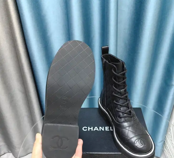 hype Chanel Boots