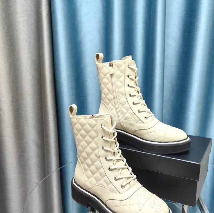 hype Chanel Boots