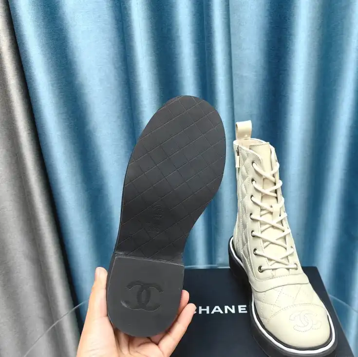 hype Chanel Boots