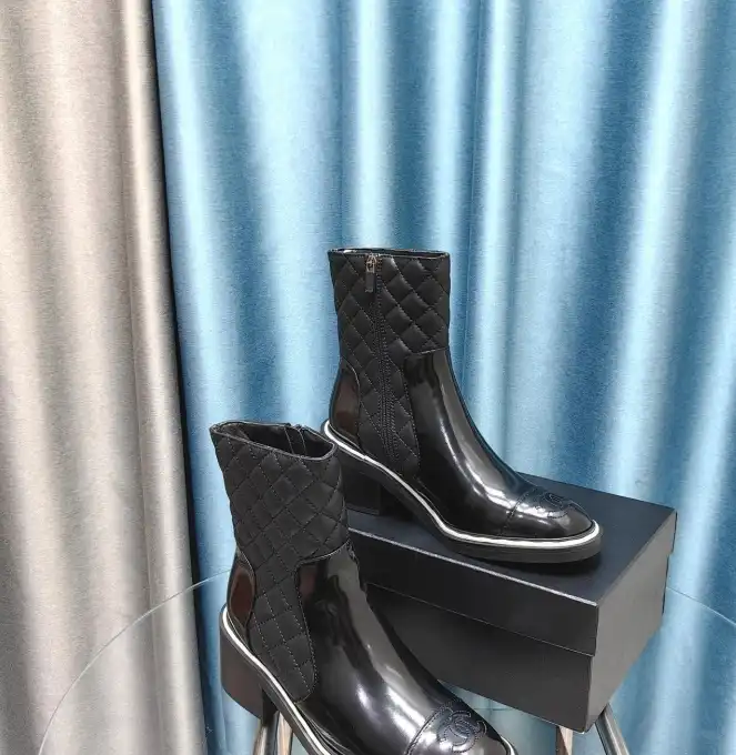 hype Chanel Boots