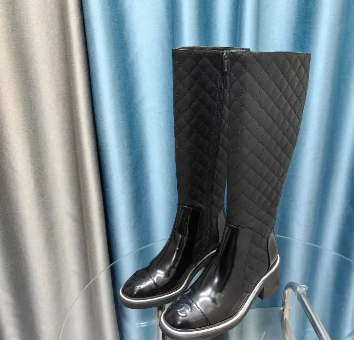 hype Chanel Boots