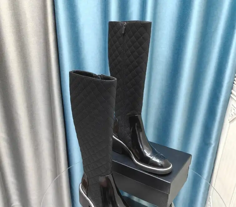 hype Chanel Boots