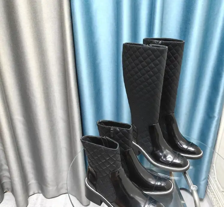 hype Chanel Boots