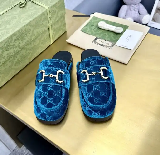 hype Gucci Slippers