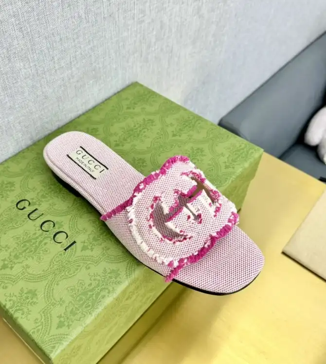 hype Gucci Slippers