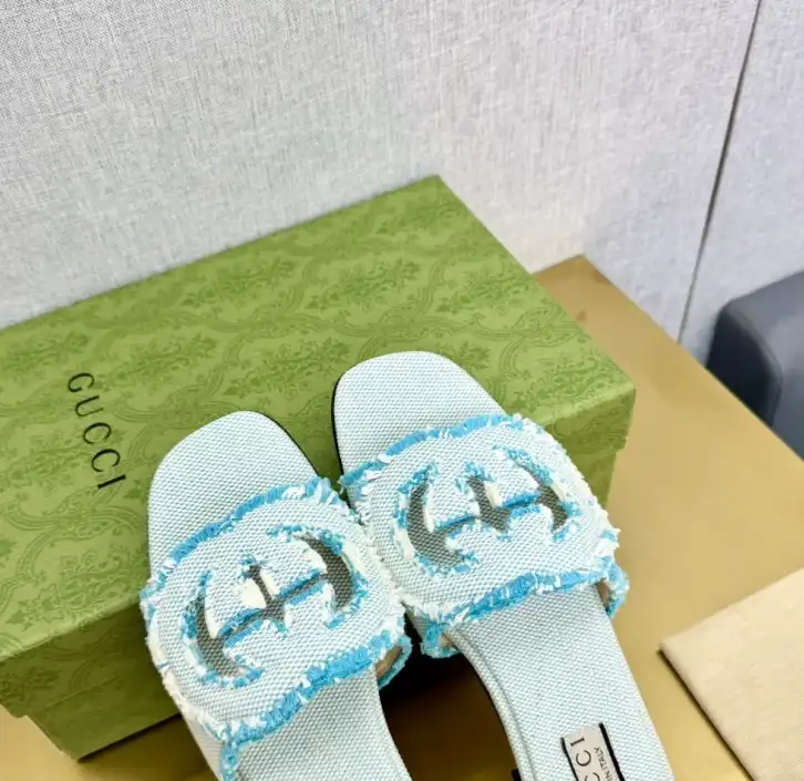 hype Gucci Slippers