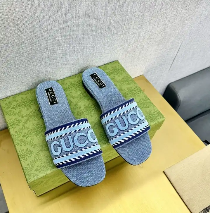 hype Gucci Slippers