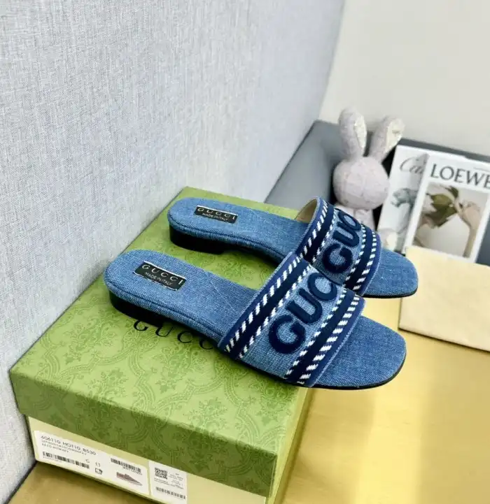 hype Gucci Slippers