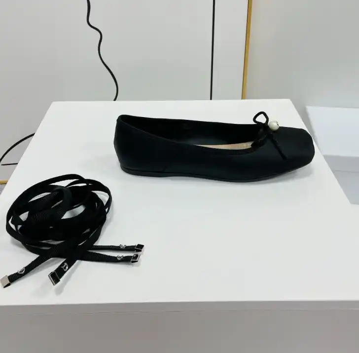 hype Christian Dior Flat Shoes