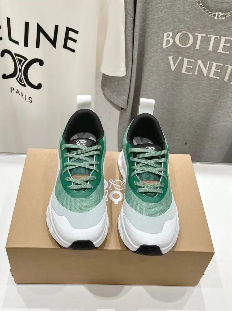 hype Loewe Sneakers