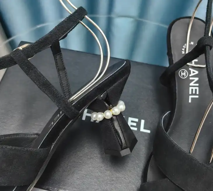 hype Chanel High Heels