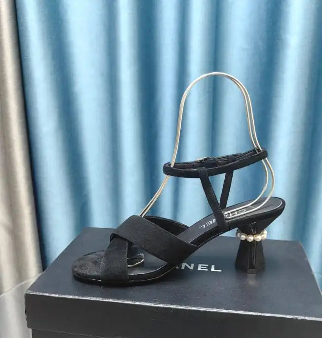 hype Chanel High Heels