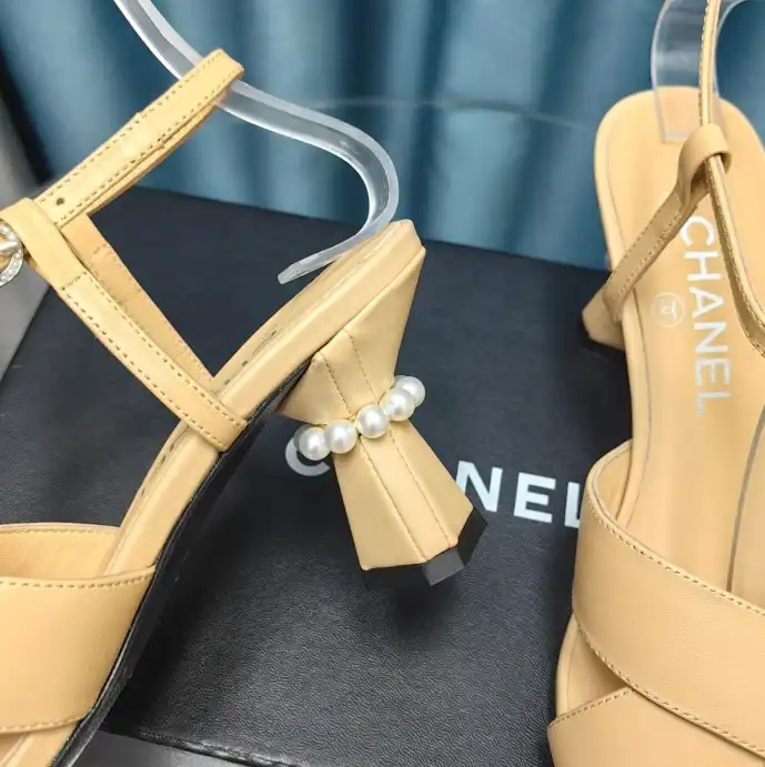 hype Chanel High Heels